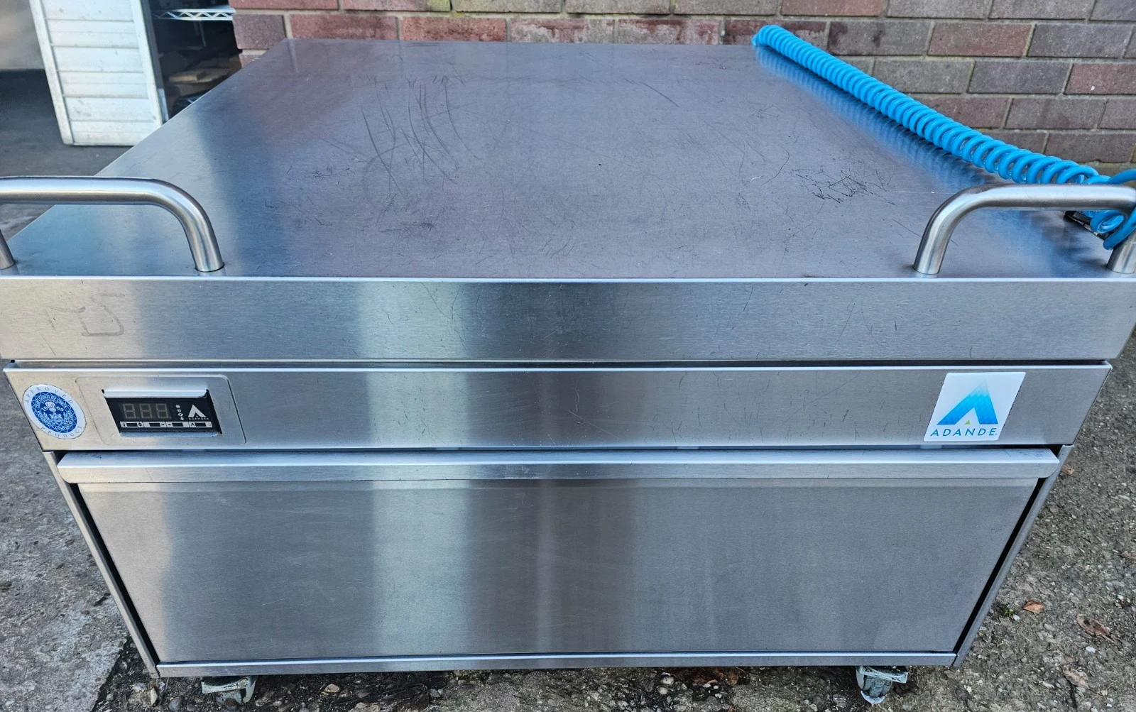 ADANDE FRIDGE OR FREEZER VCR CHEF BASE HOT COOKLINE 2022 GREAT CONDITION £830+VT — photograph 1