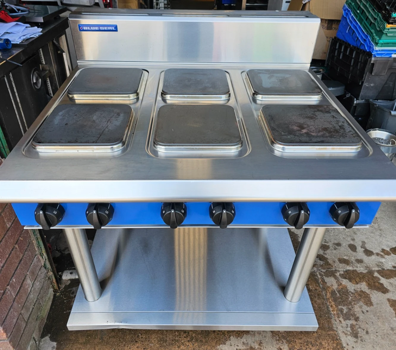 Blue Seal E516S-LS Six-Plate Electric Cooktop on Stand, 15.6kW — photograph 1