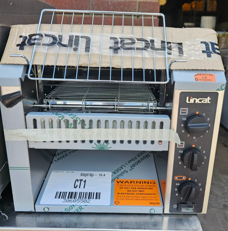 Lincat CT1 Conveyor Toaster, Up to 340 Slices per Hour, Unused Old Stock