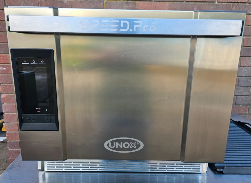 UNOX BAKERLUX SPEED.Pro XESW-03HS-EDDN High-Speed Baking Oven – Ex Display